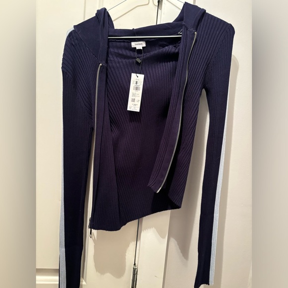 New garage zip up navy blue and light blue stripes on arms - Picture 1 of 2